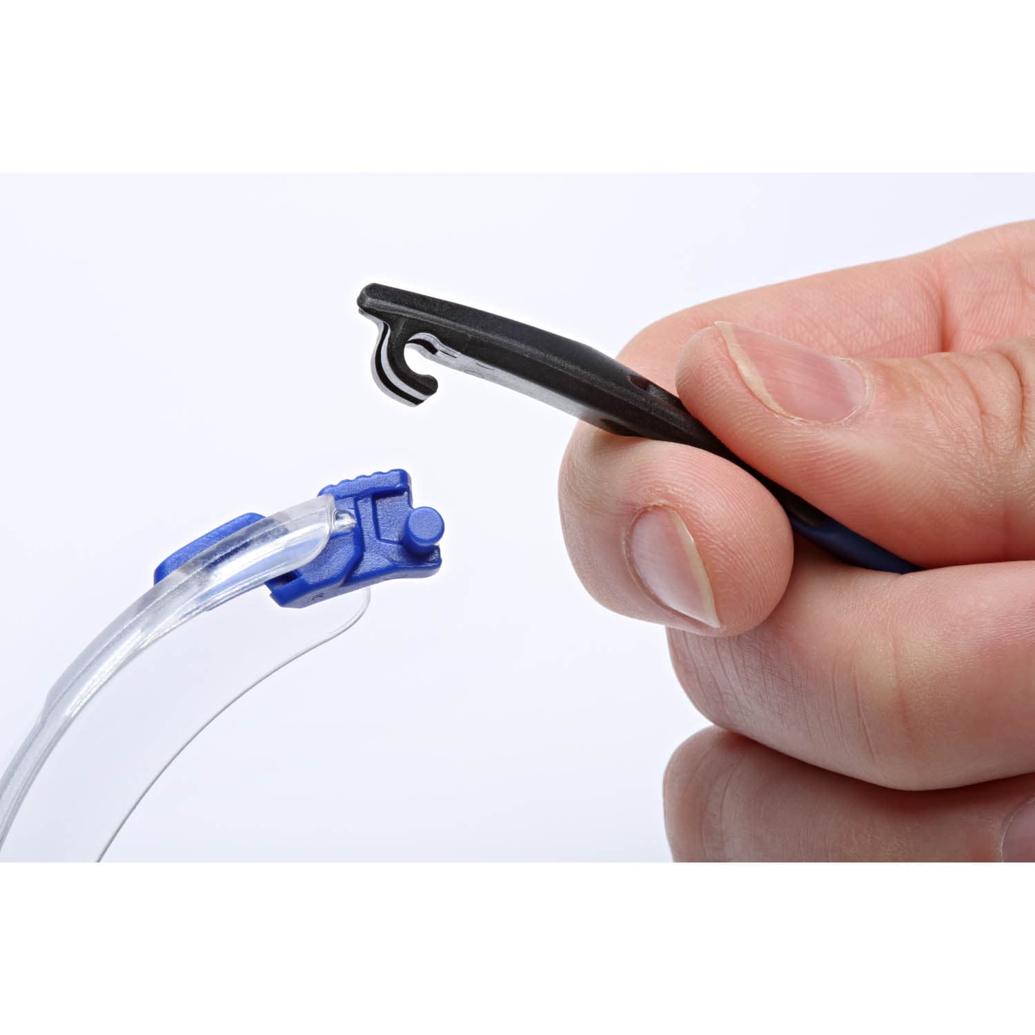 3M Solus Safety Glasses 1000-Series S1101SGAF-KT, Kit, Foam, Strap, Black/Blue, Clear Scotchgard Anti-fog lens_16