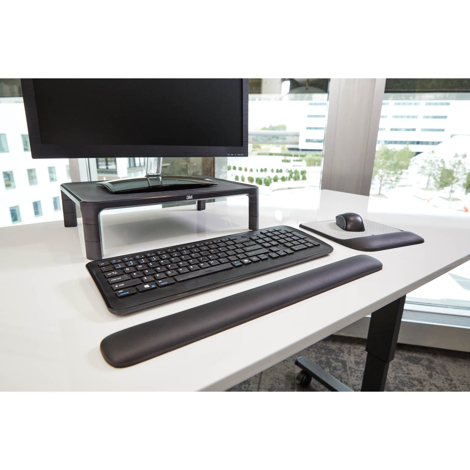3M Adjustable Monitor Stand MS85B_0