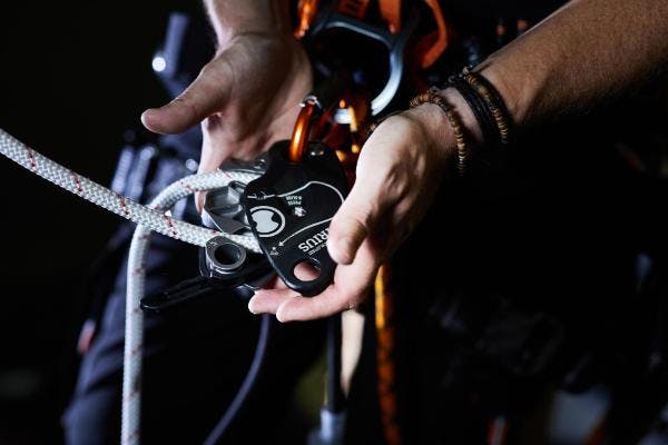 Skylotec Sirius Ultra Compact Self-Locking Rescue Descender_2