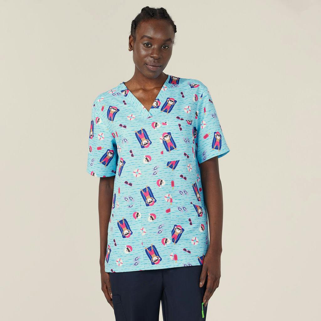 NNT Unisex Festive Santa Pool Party Scrub Top CATRGK (Aqua Santa Print)_0